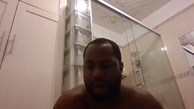 Snapshot of Bighood_T chatting on 05-06-26, 03:02 Bighood T online show from 05-06-26, 03:02