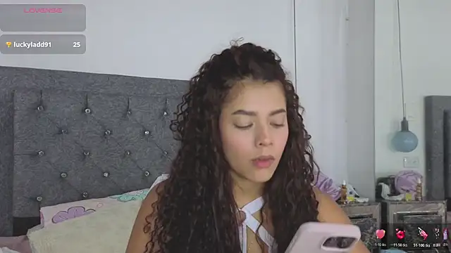 Meghan taylor   online show from 10-23-25, 09:46