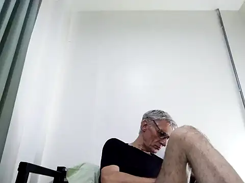 Snapshot of BIGUNCUTHARDCOCK chatting on 03-01-25, 04:04 BIGUNCUTHARDCOCK online show from 03-01-25, 04:04