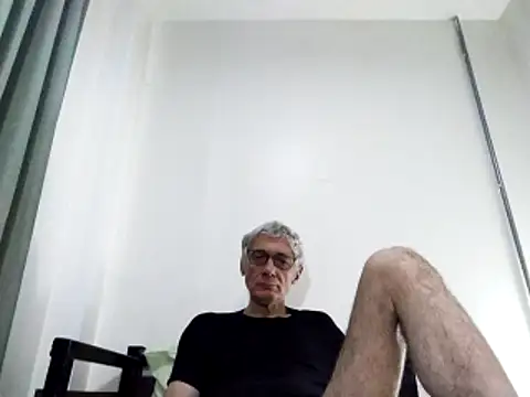 Snapshot of BIGUNCUTHARDCOCK chatting on 03-02-25, 06:05 BIGUNCUTHARDCOCK online show from 03-02-25, 06:05