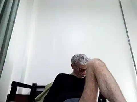 Snapshot of BIGUNCUTHARDCOCK chatting on 03-15-25, 04:10 BIGUNCUTHARDCOCK online show from 03-15-25, 04:10