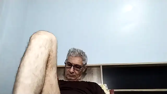 Snapshot of BIGUNCUTHARDCOCK chatting on 09-25-25, 12:58 BIGUNCUTHARDCOCK online show from 09-25-25, 12:58