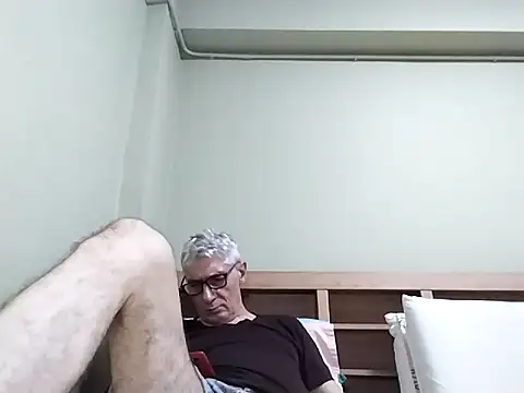 BIGUNCUTHARDCOCK online show from 12-20-25, 02:24