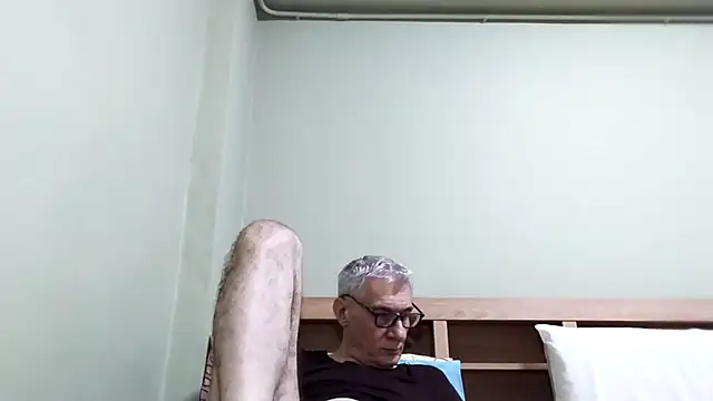 BIGUNCUTHARDCOCK online show from 01-16-26, 02:04