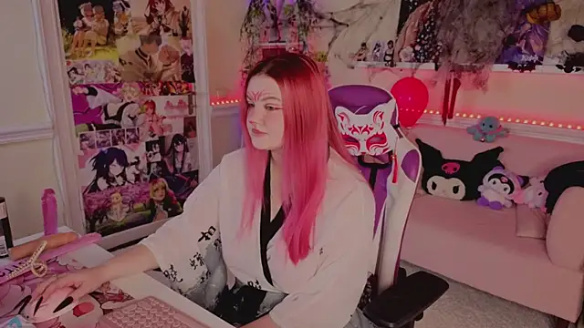 Unholy Lady online show from 10-28-25, 06:17