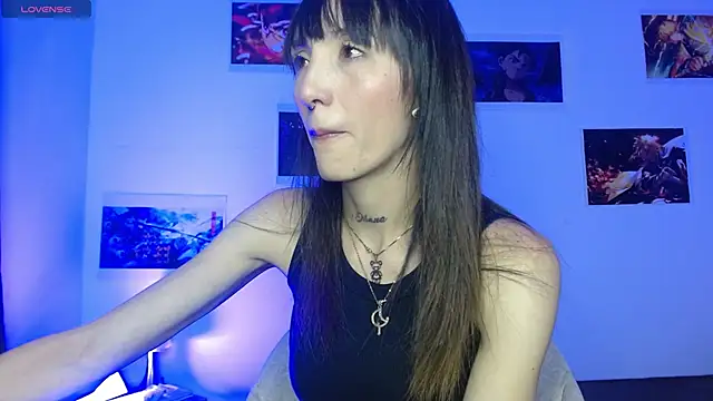 Snapshot of Sakura_and_yuki chatting on 12-30-24, 05:44 Sakura and yuki online show from 12-30-24, 05:44