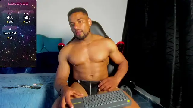 Snapshot of estebanlobo- chatting on 01-23-25, 01:30 estebanlobo- online show from 01-23-25, 01:30