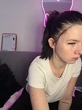 Snapshot of RoxiBlack chatting on 03-21-26, 08:52 RoxiBlack online show from 03-21-26, 08:52