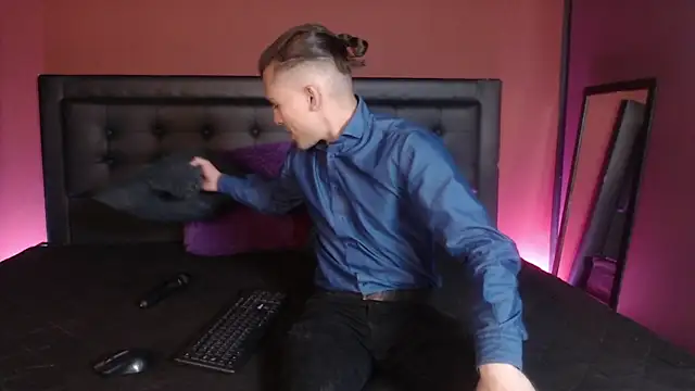  Tattoo Couple online show from 02-17-25, 01:21