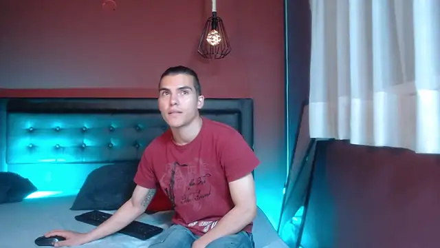  Tattoo Couple online show from 03-17-25, 02:01