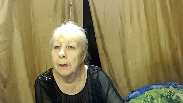 Snapshot of _Estelitta_5 chatting on 02-08-25, 10:39 Estelitta 5 online show from 02-08-25, 10:39