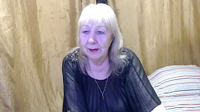 Snapshot of _Estelitta_5 chatting on 02-22-25, 03:47 Estelitta 5 online show from 02-22-25, 03:47
