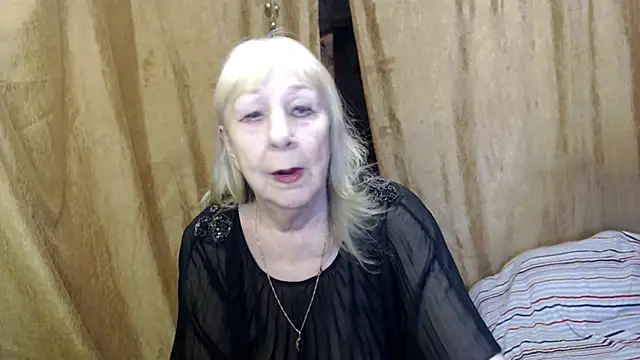 Snapshot of _Estelitta_5 chatting on 02-26-25, 03:19 Estelitta 5 online show from 02-26-25, 03:19