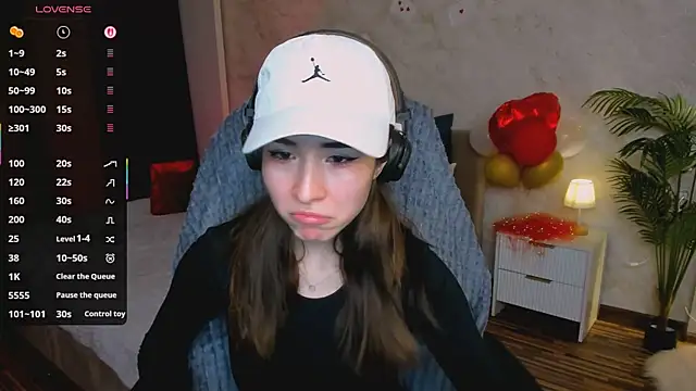 Snapshot of ashleyro1 chatting on 02-20-26, 01:11 ashleyro1 online show from 02-20-26, 01:11