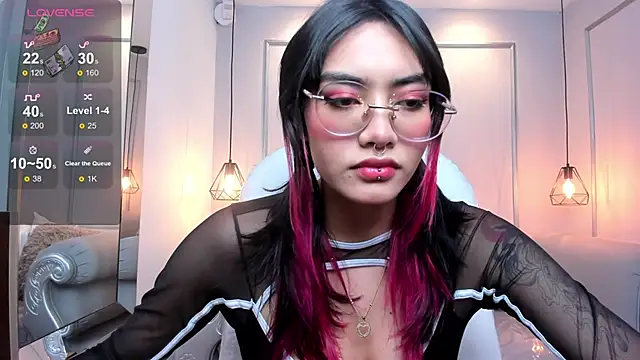 AzuraKindong online show from 12-27-24, 07:14