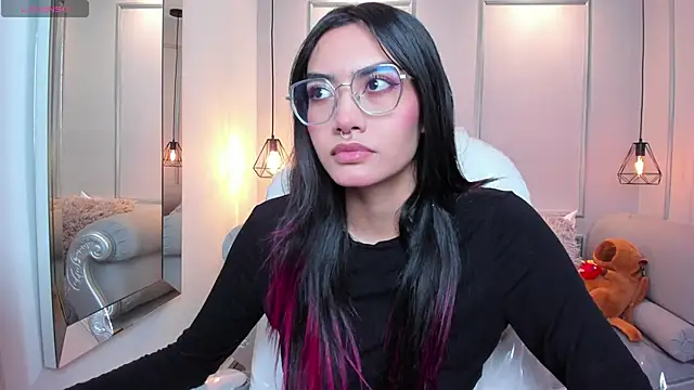 AzuraKindong online show from 09-26-25, 07:18