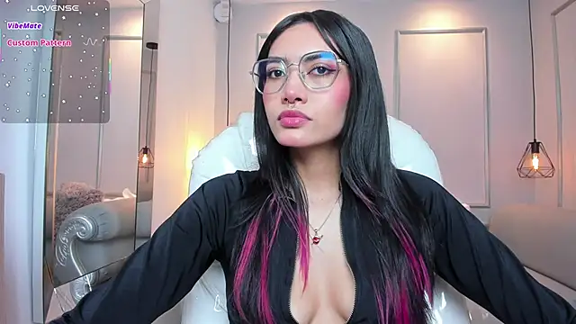 AzuraKindong online show from 10-23-25, 07:12