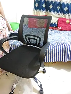 Snapshot of Adiba_2 chatting on 10-01-25, 05:08 Adiba 2 online show from 10-01-25, 05:08