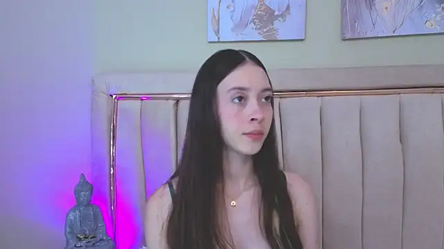 Snapshot of sophiia_grey_1 chatting on 05-20-26, 09:21 sophiia grey 1 online show from 05-20-26, 09:21