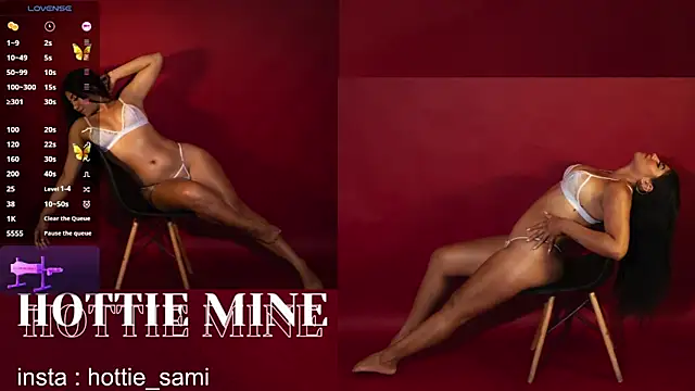 Snapshot of hottie_mine_ chatting on 02-18-25, 10:47 hottie mine online show from 02-18-25, 10:47