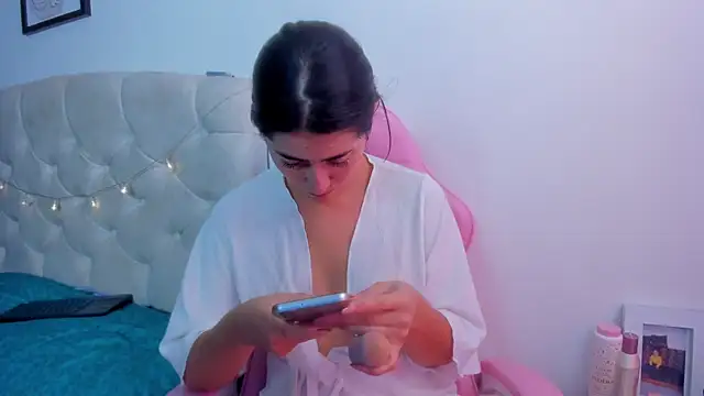 ChanellGV online show from 02-25-25, 02:33