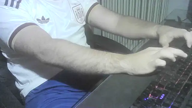 jorge2002- online show from 06-25-26, 11:20