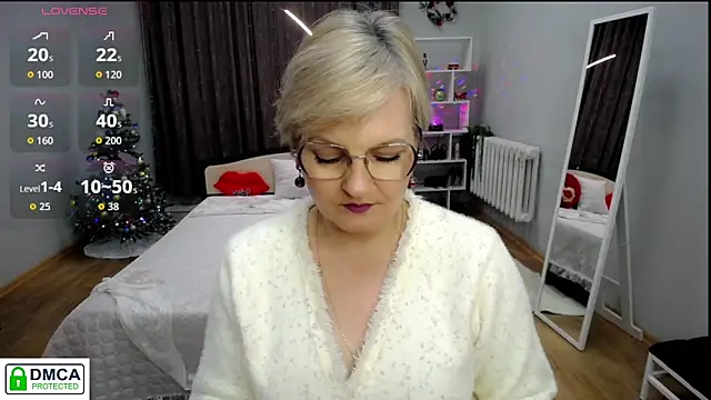BlondeBrilliant7 online show from 12-05-25, 09:18