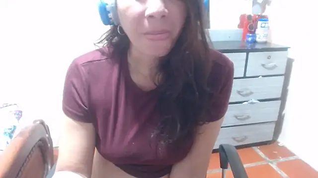 Ainhoa-hot online show from 05-10-26, 05:23