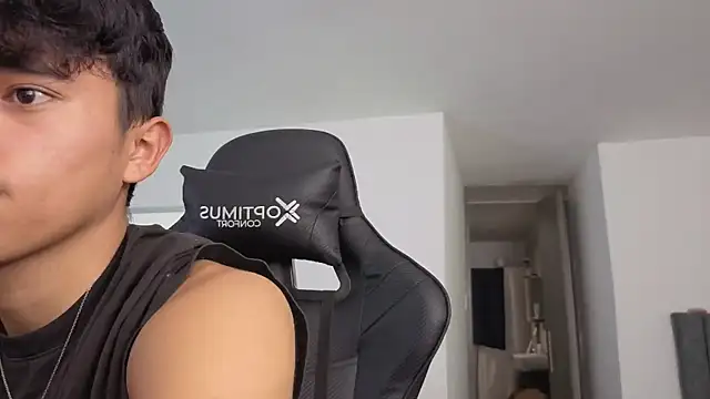 Snapshot of Angel_esteban_fx chatting on 07-22-26, 04:32 Angel esteban fx online show from 07-22-26, 04:32