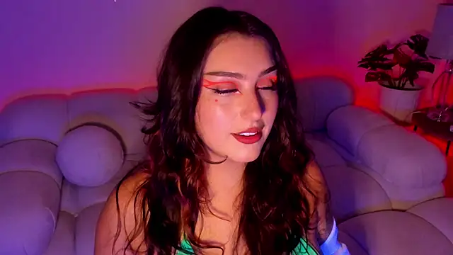 freya bella  online show from 01-30-25, 08:32