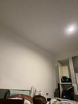 hugoprada online show from 01-08-25, 09:12