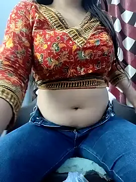 Snapshot of Anamika_24 chatting on 12-16-24, 01:11 Anamika 24 online show from 12-16-24, 01:11