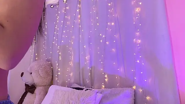 Snapshot of hannacruzsj chatting on 09-18-25, 06:21 hannacruzsj online show from 09-18-25, 06:21