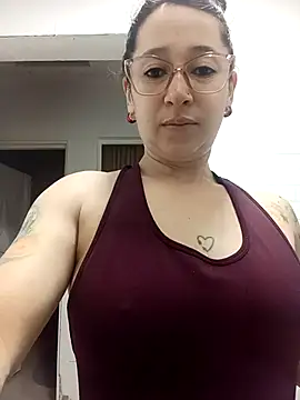 emilypoppy3 online show from 05-12-26, 10:29