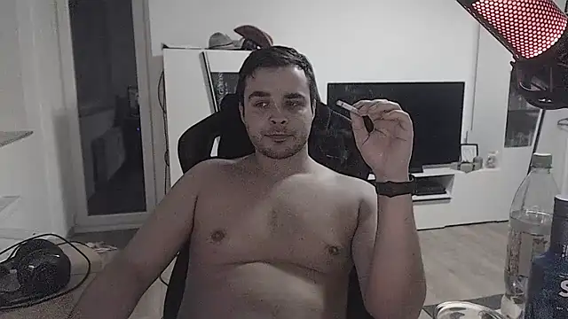 Snapshot of SharkLuigi chatting on 01-15-26, 10:02 SharkLuigi online show from 01-15-26, 10:02