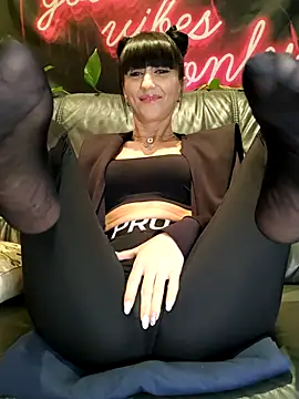 Melody87 online show from 10-12-25, 03:11