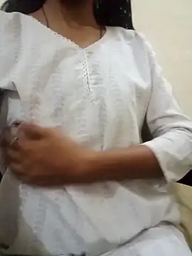 Snapshot of Kumkum_36 chatting on 03-30-26, 04:35 Kumkum 36 online show from 03-30-26, 04:35