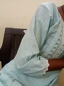 Snapshot of Kumkum_36 chatting on 04-02-26, 06:55 Kumkum 36 online show from 04-02-26, 06:55