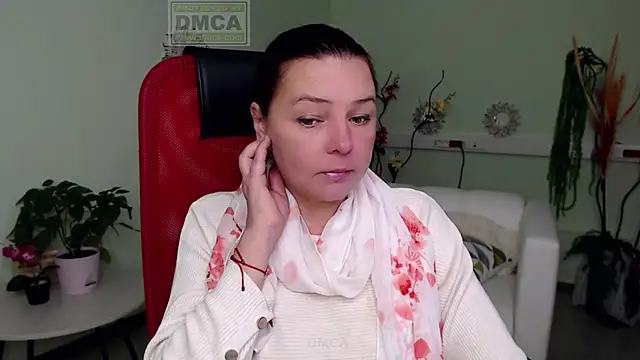 Snapshot of Lily_flower7 chatting on 10-01-25, 06:08 Lily flower7 online show from 10-01-25, 06:08