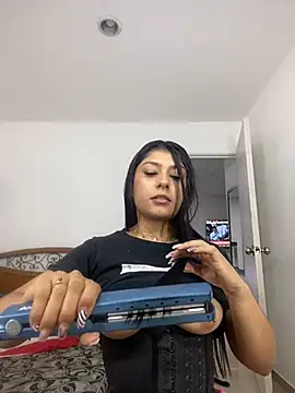 CandyRoxx1  online show from 01-19-25, 12:17