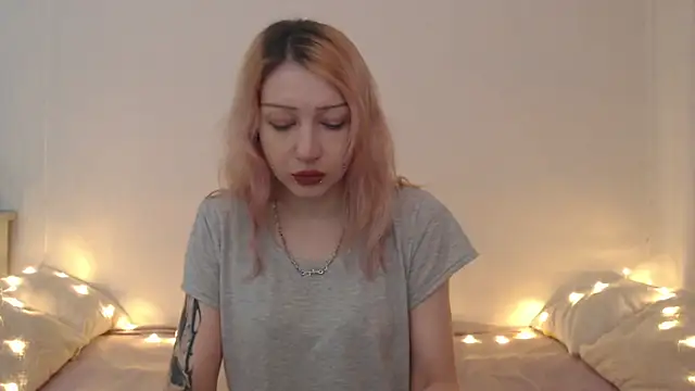 Emily hardcore online show from 06-18-26, 09:30