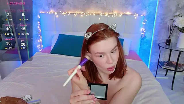 LucyHornyDoll online show from 12-13-24, 06:00