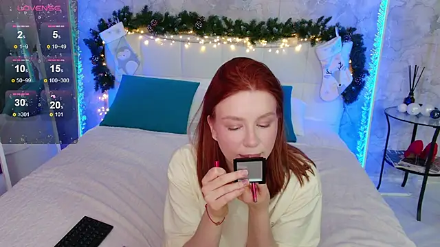 LucyHornyDoll online show from 01-15-25, 05:50