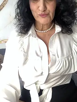 Katie-n online show from 02-04-26, 07:25