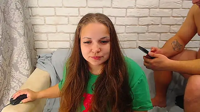 Snapshot of Crazyy_girl_ chatting on 12-28-24, 05:35 Crazyy girl online show from 12-28-24, 05:35