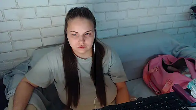 Snapshot of Crazyy_girl_ chatting on 03-11-25, 03:12 Crazyy girl online show from 03-11-25, 03:12