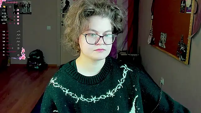 Snapshot of Sashy_Way chatting on 12-15-24, 01:13 Sashy Way online show from 12-15-24, 01:13