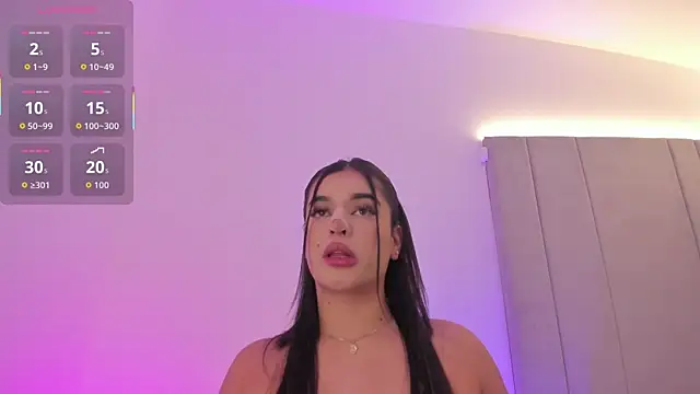 Snapshot of kaylarossi chatting on 10-17-25, 06:43 kaylarossi online show from 10-17-25, 06:43