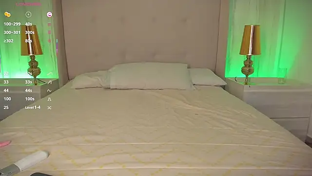 Snapshot of kaylarossi chatting on 03-07-26, 08:39 kaylarossi online show from 03-07-26, 08:39