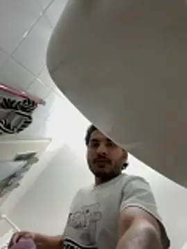 vinzpnr210 online show from 03-08-26, 08:45